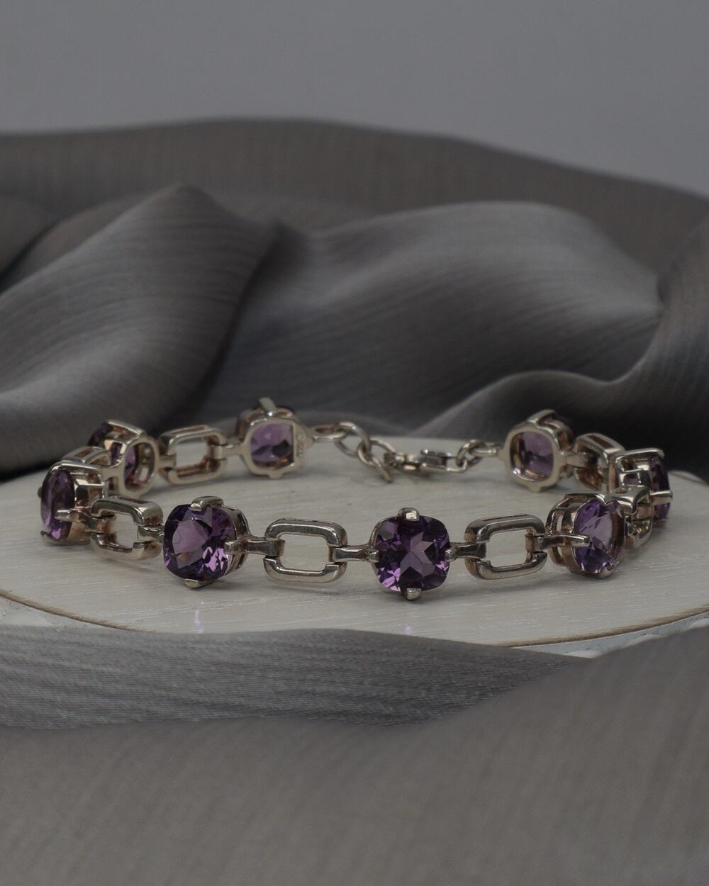 Sterling Silver Amethyst Chain Bracelet 17.8G / 7.7in